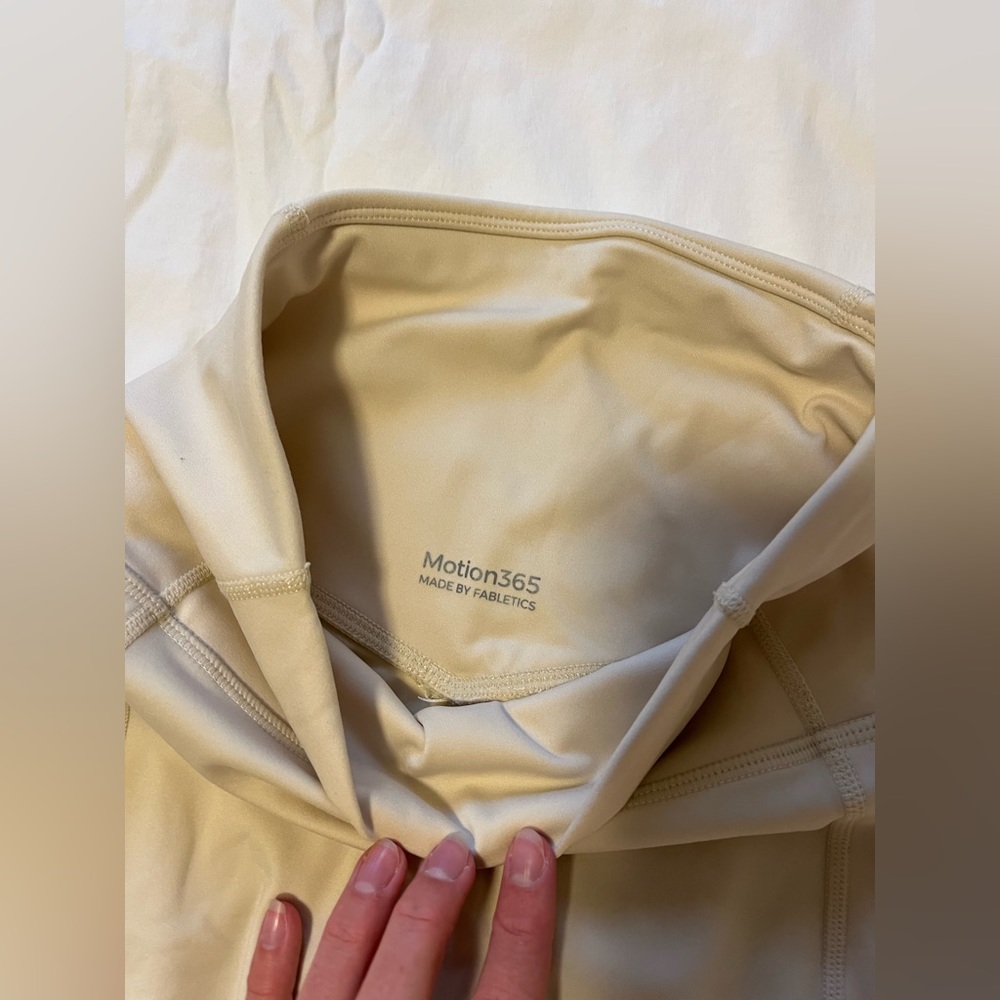 Fabletics Motion 365 Leggings, Tan, Back and Side Pockets, Size XS, Worn Once